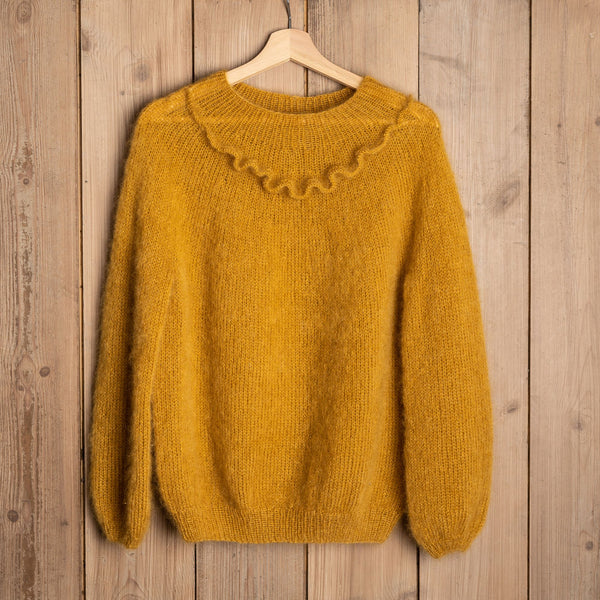 Ruffled Sweater Mysize by Uldklumper